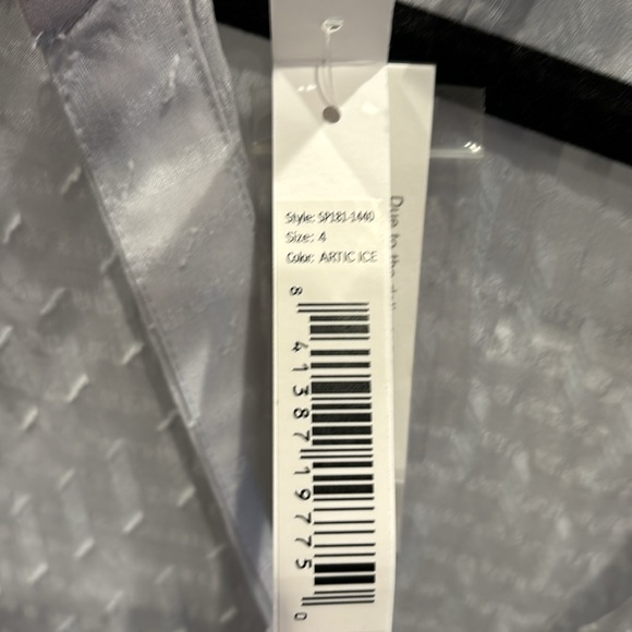 Chelsea and Walker blouse, size 4 nwt - Picture 2 of 4